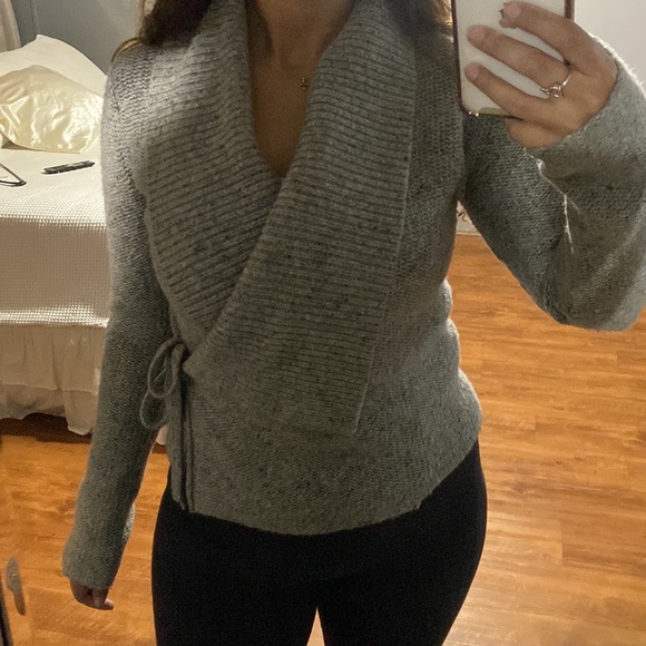 French connection sweater - Picture 2 of 8